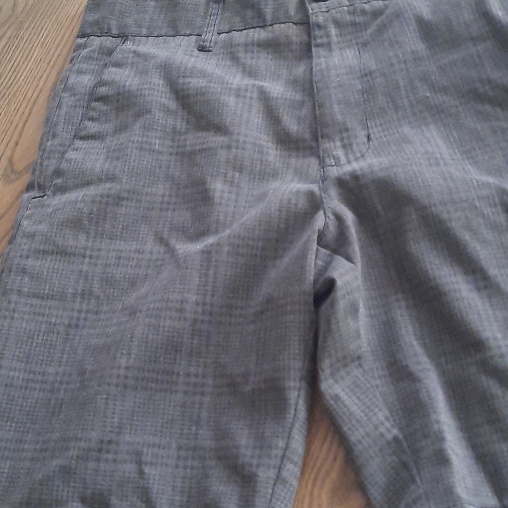 Shorts - Picture 2 of 3